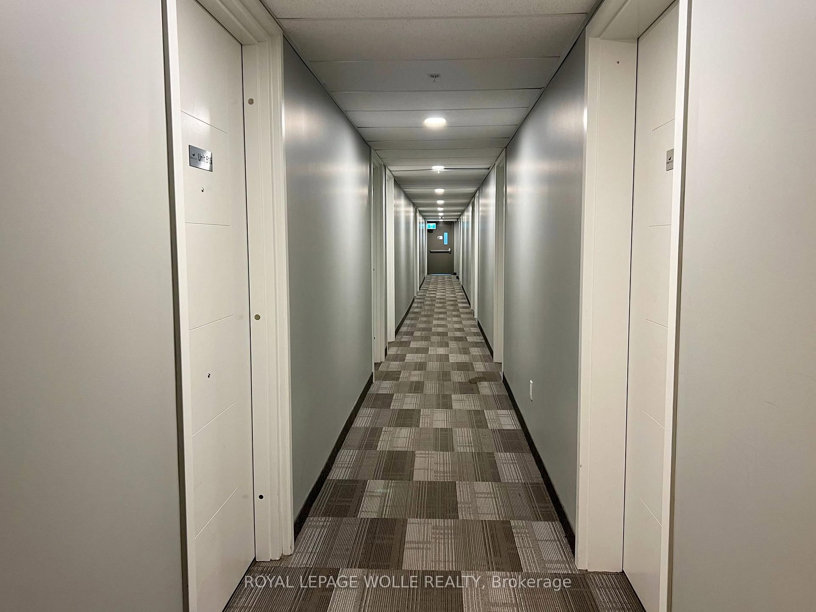 308 Lester Street, Unit 501 - Photo 5