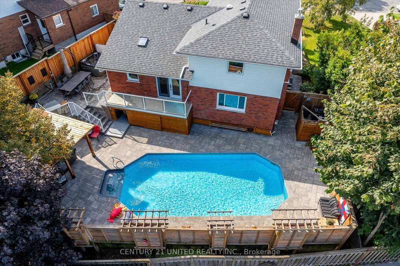 114 Oakwood Cres, Peterborough, Ontario