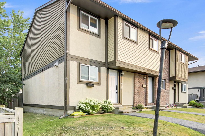 2761 Pimlico Crescent