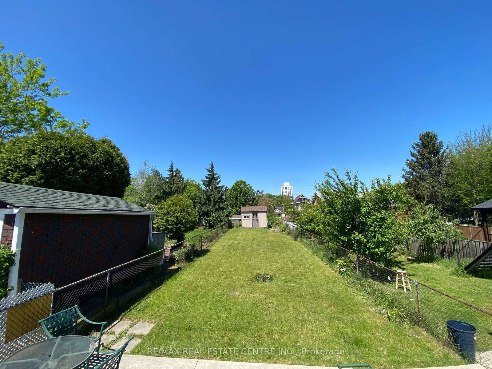 519 Catharine Street N, Unit Main Level - Photo 2