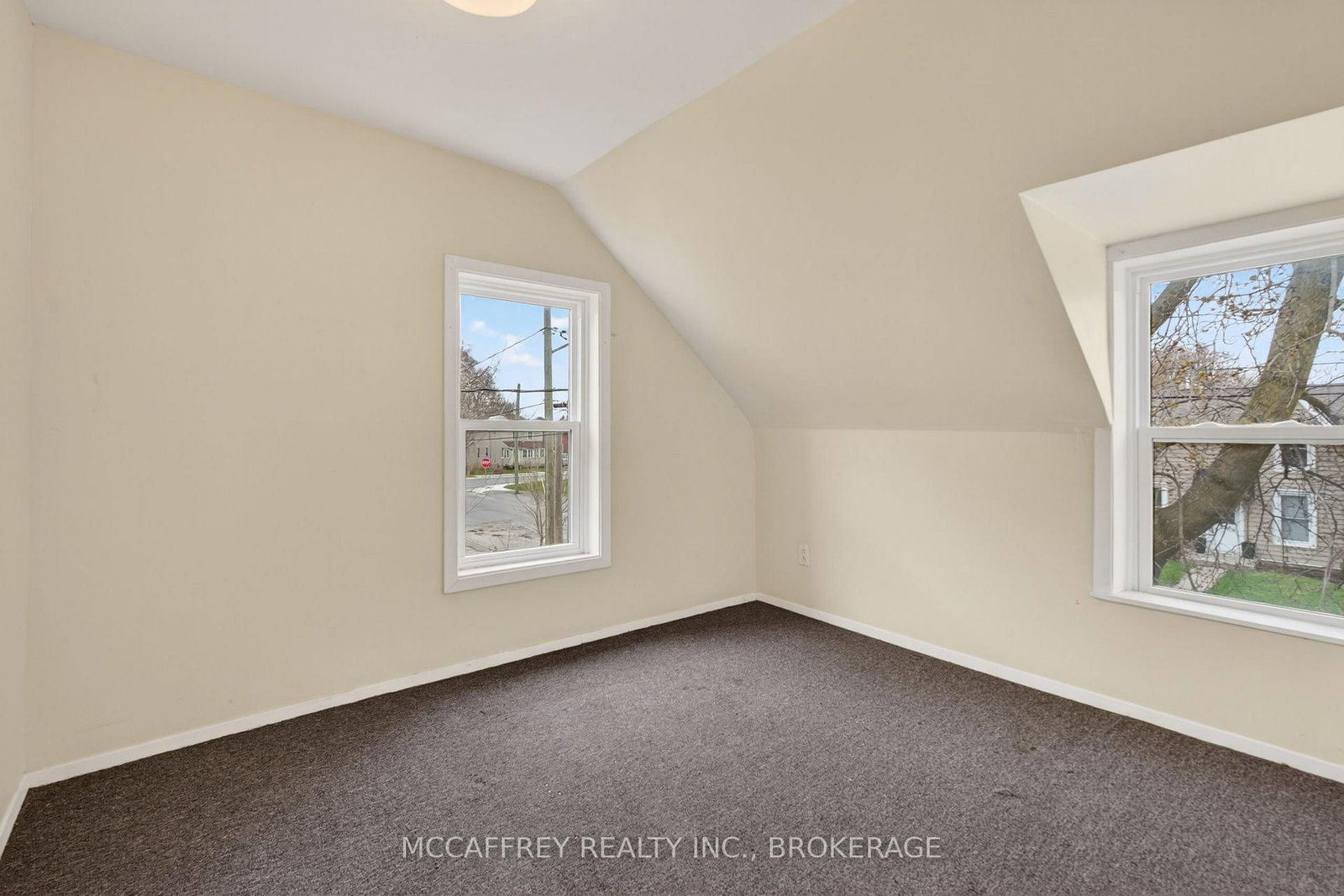 47 ISABELLA Street E - Photo 13
