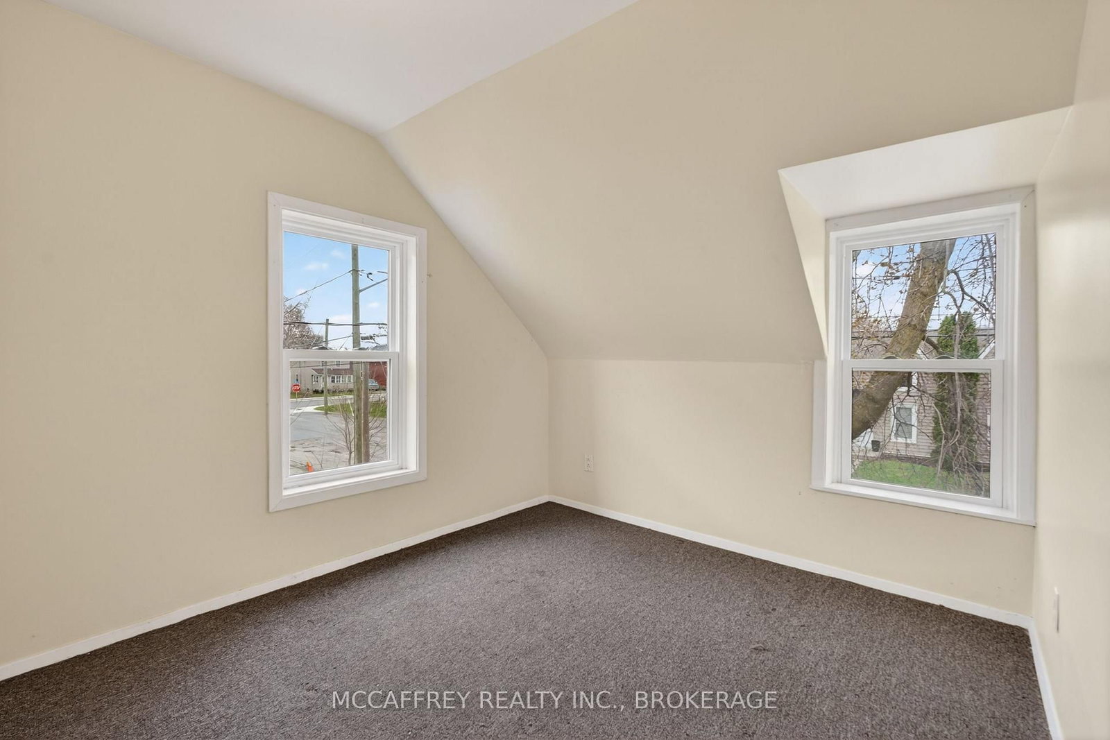 47 ISABELLA Street E - Photo 14