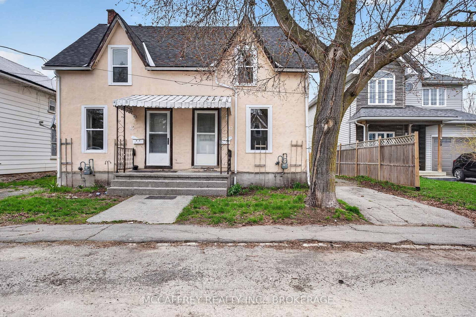 45 ISABELLA Street E - Photo 2