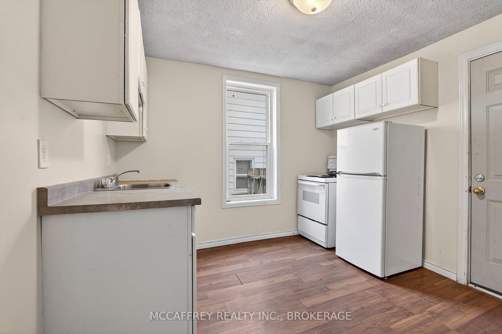 45 ISABELLA Street E - Photo 7