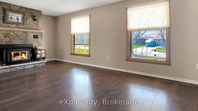 251 4th Avenue • Hanover, ON photo 6