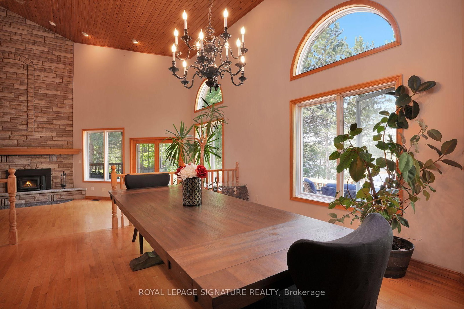 40249 Combermere Road • Barry's Bay, ON photo 3
