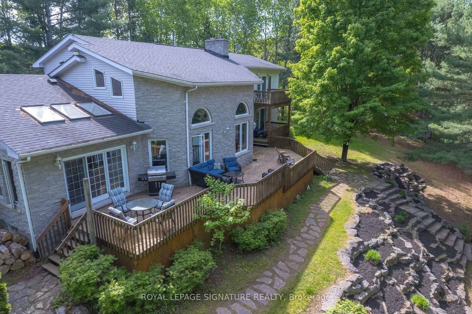 40249 Combermere Road • Barry's Bay, ON photo 8