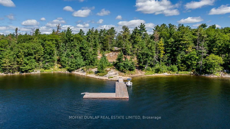 32 Webber Island