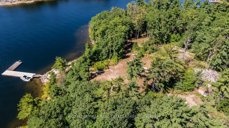 32 Webber Island