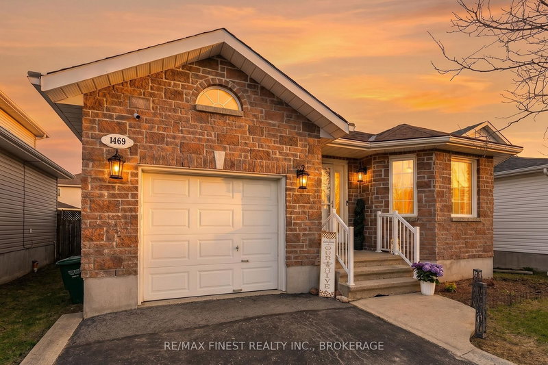home for sale on 1469 Birchwood Drive