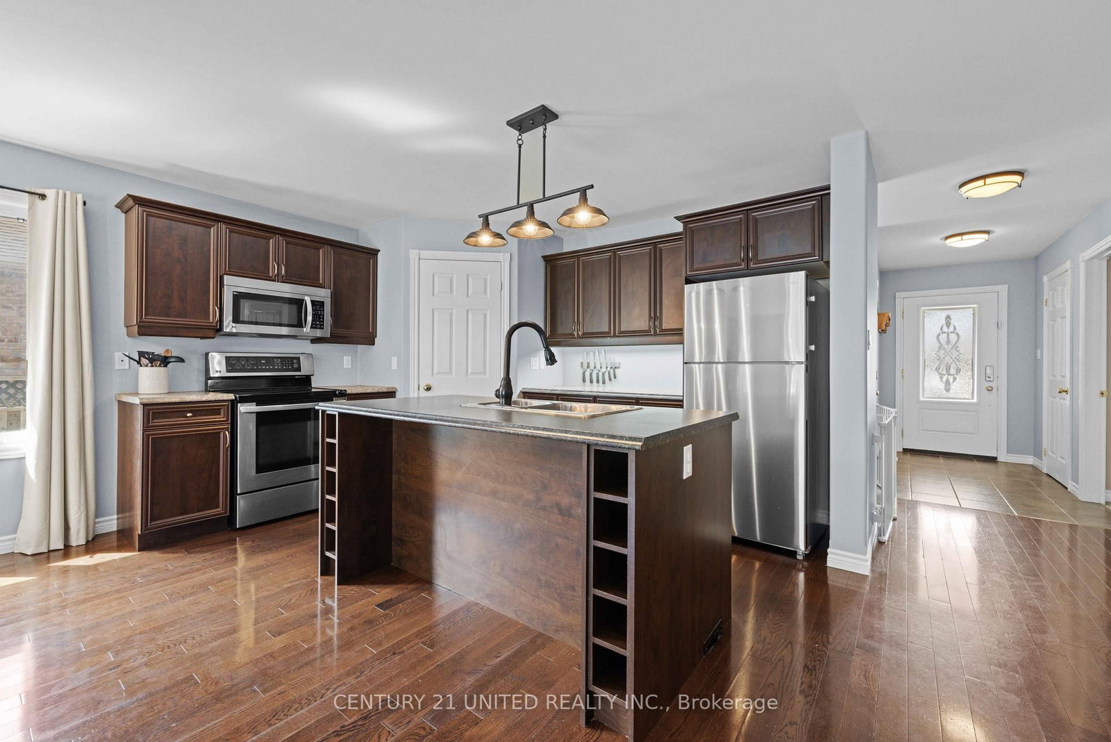 385 Bianco Crescent • Peterborough, ON photo 4