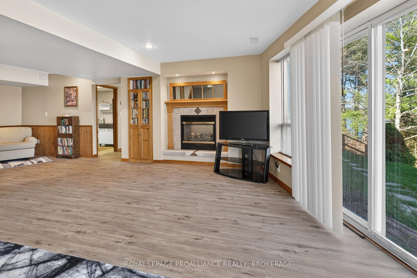 3037 Hilltop Lane • Perth Road, ON photo 39