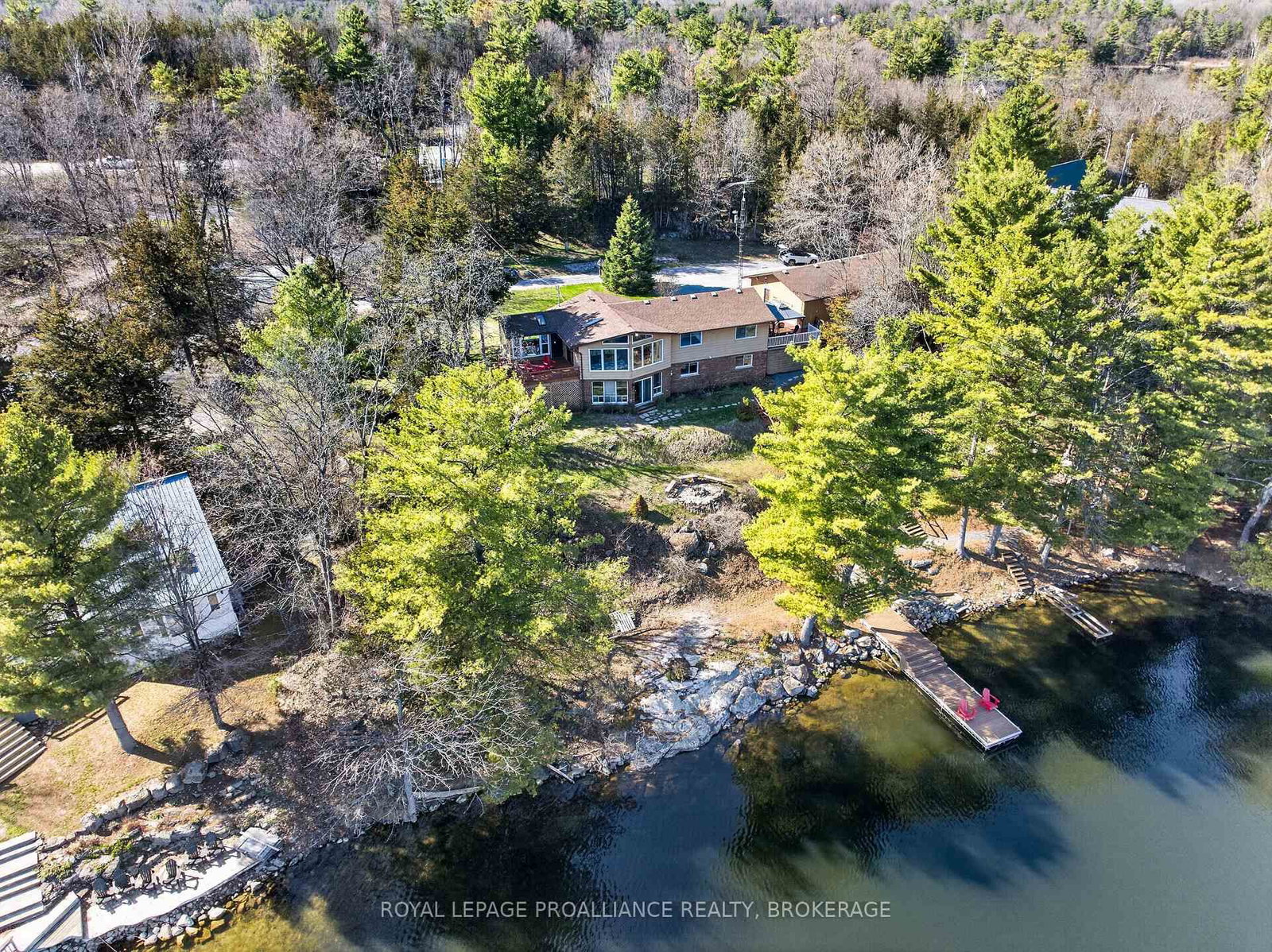 3037 Hilltop Lane • Perth Road, ON photo 4