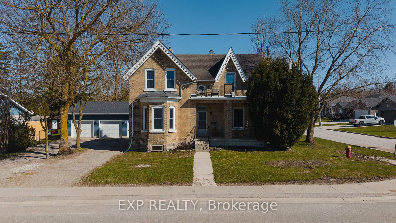 17 Allan Street W • Minto, ON photo 2