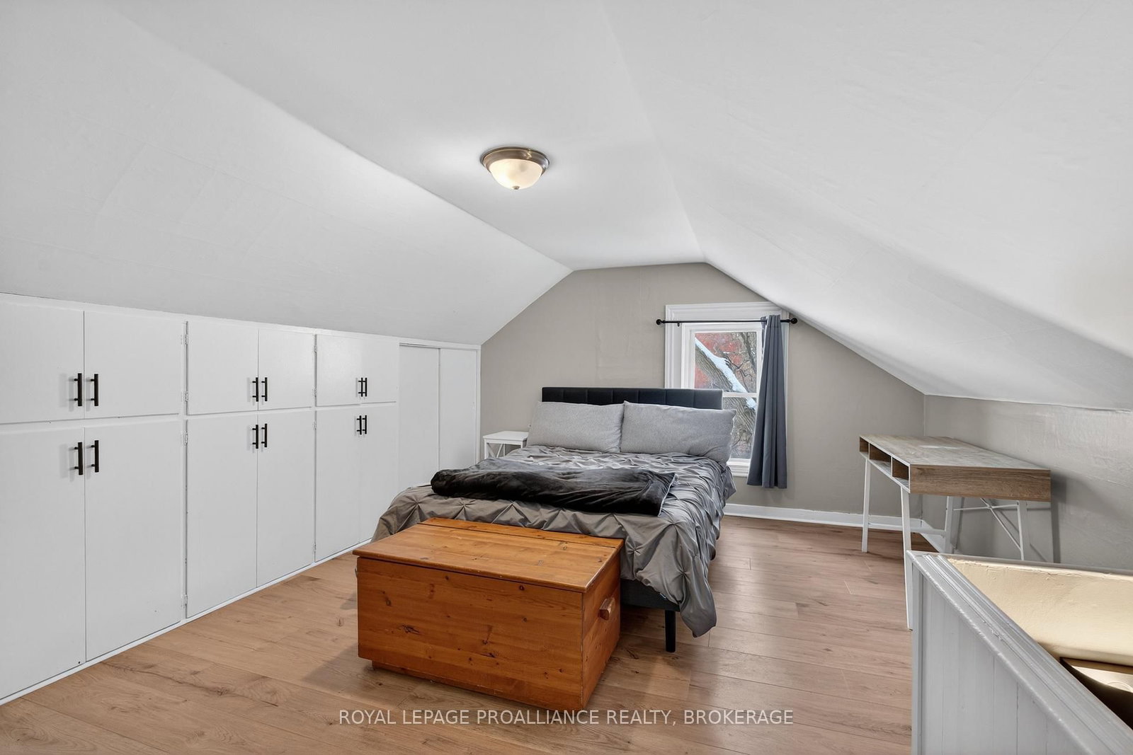 118 East Street E - Photo 25