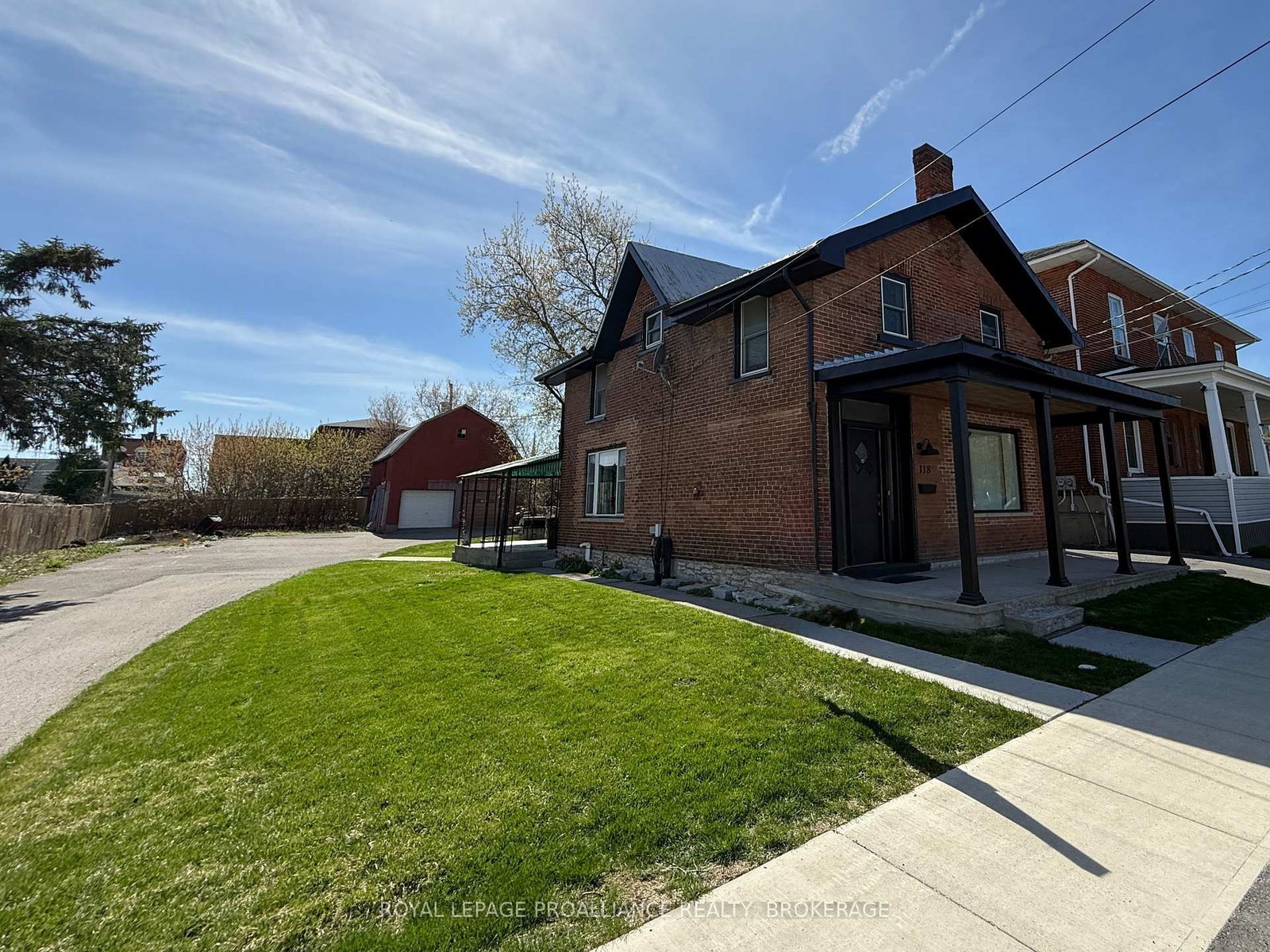118 East Street E - Photo 3
