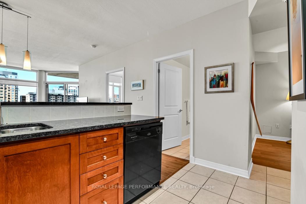 570 Laurier Avenue W, Unit 704 - Photo 11