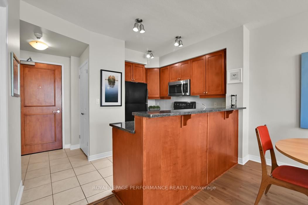 570 Laurier Avenue W, Unit 704 - Photo 14