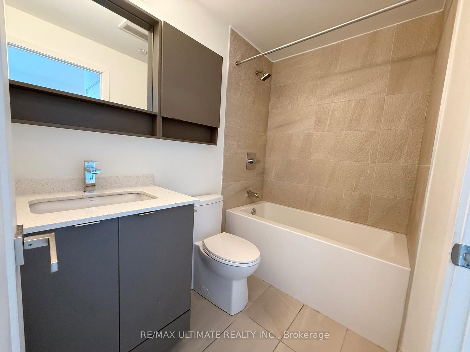 415 Main Street, Unit 414 - Photo 8