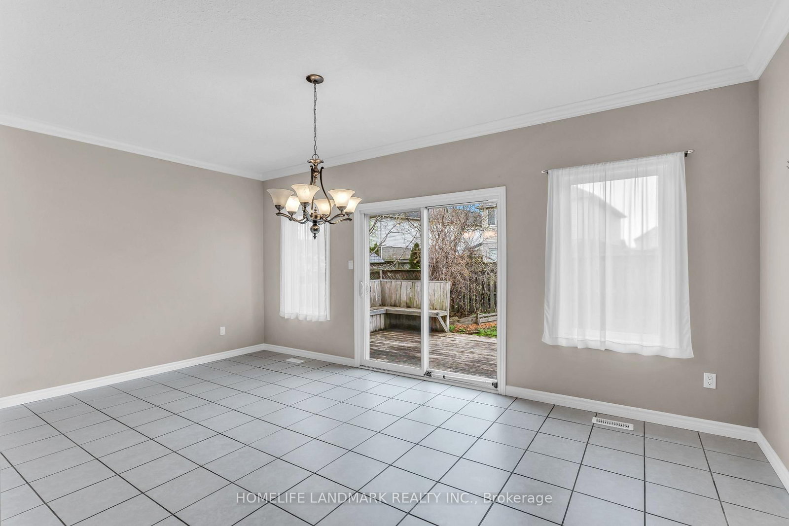 1538 Coronation Drive - Photo 11