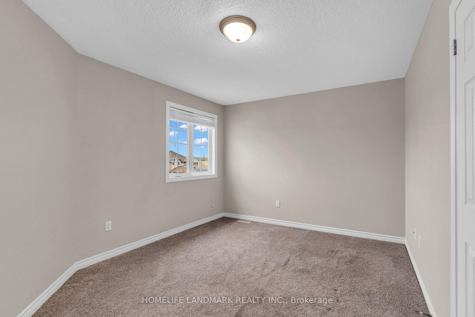 1538 Coronation Drive - Photo 34
