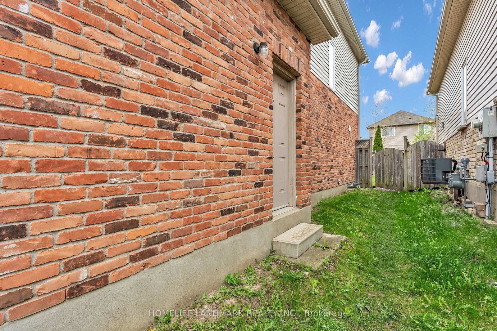 1538 Coronation Drive - Photo 42
