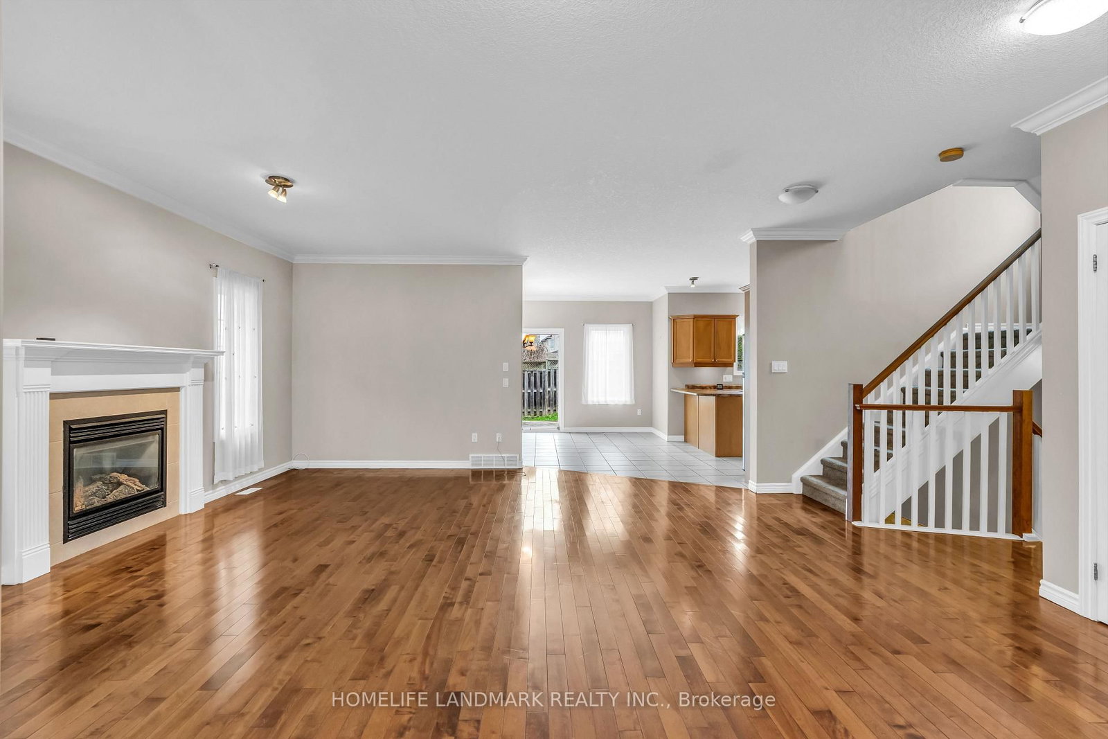 1538 Coronation Drive - Photo 5