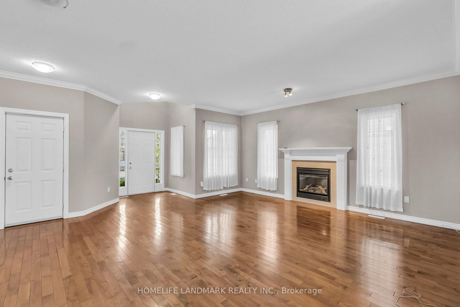 1538 Coronation Drive - Photo 7