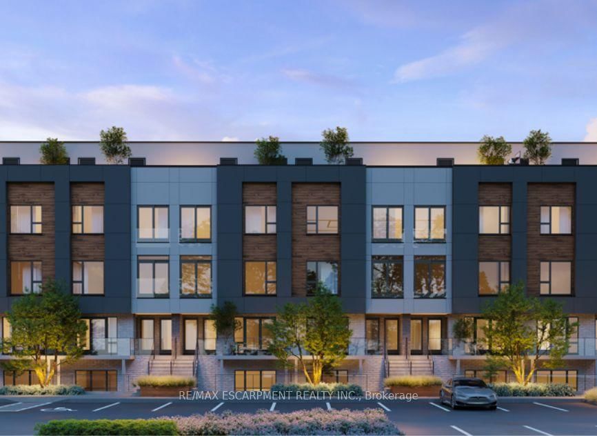 Townhouse for sale at 210B-16 Melbourne Avenue, St. Catharines, Ontario, L2P 0G5 - E. Chester - MLS: X13050626