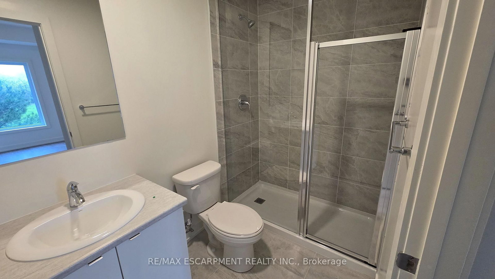 16 Melbourne Avenue, Unit 210B - Photo 21