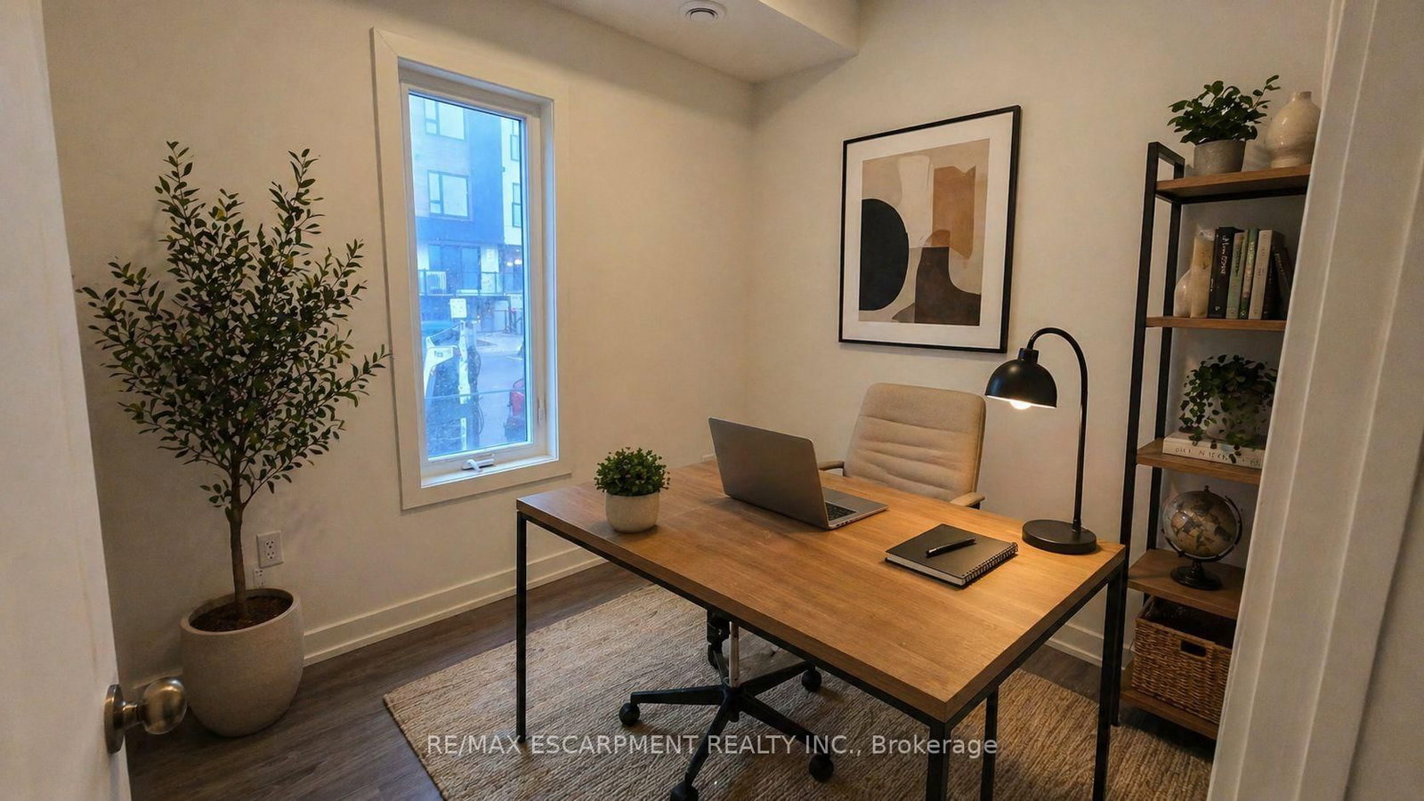 16 Melbourne Avenue, Unit 210B - Photo 4