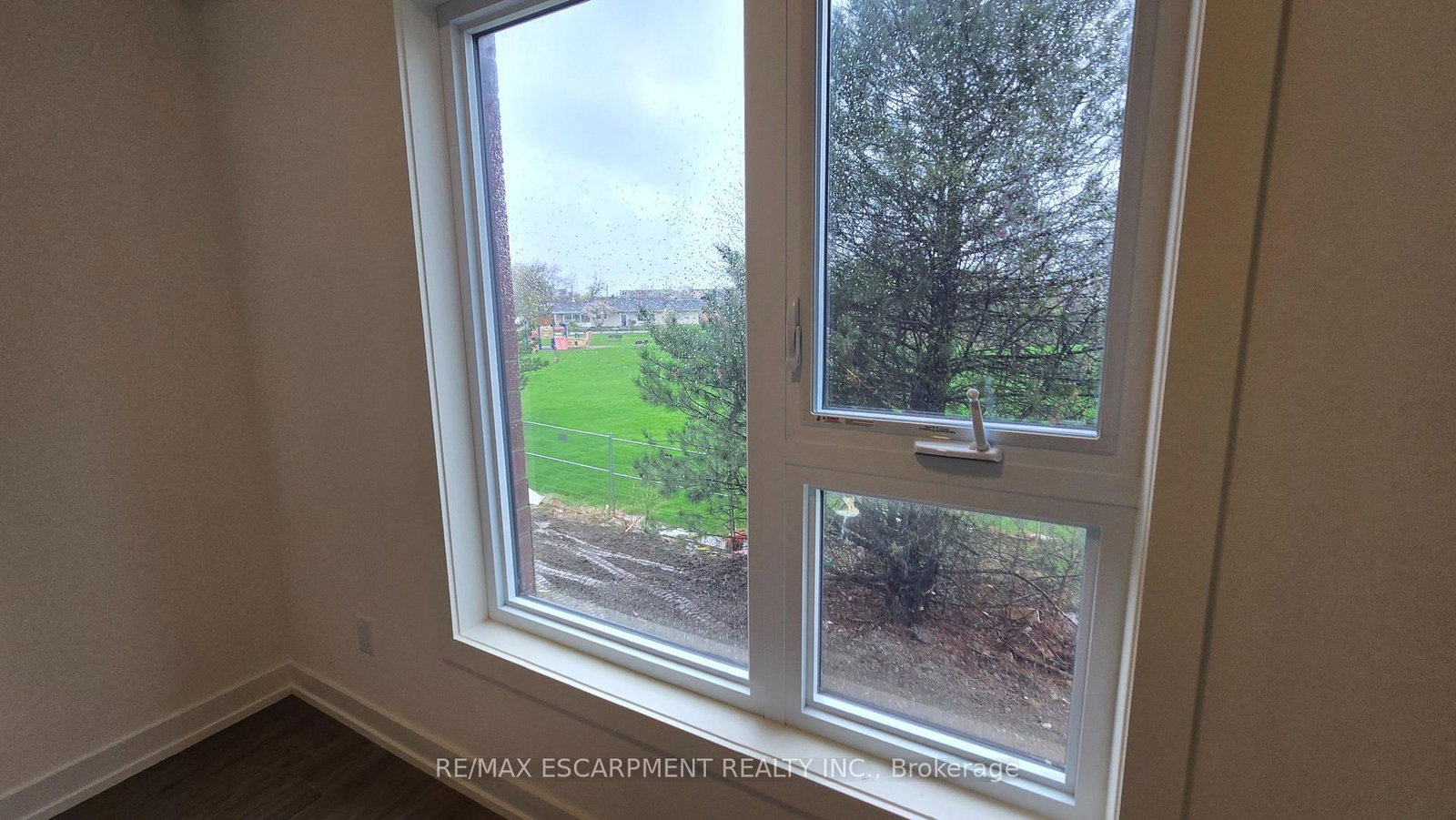 16 Melbourne Avenue, Unit 210B - Photo 19