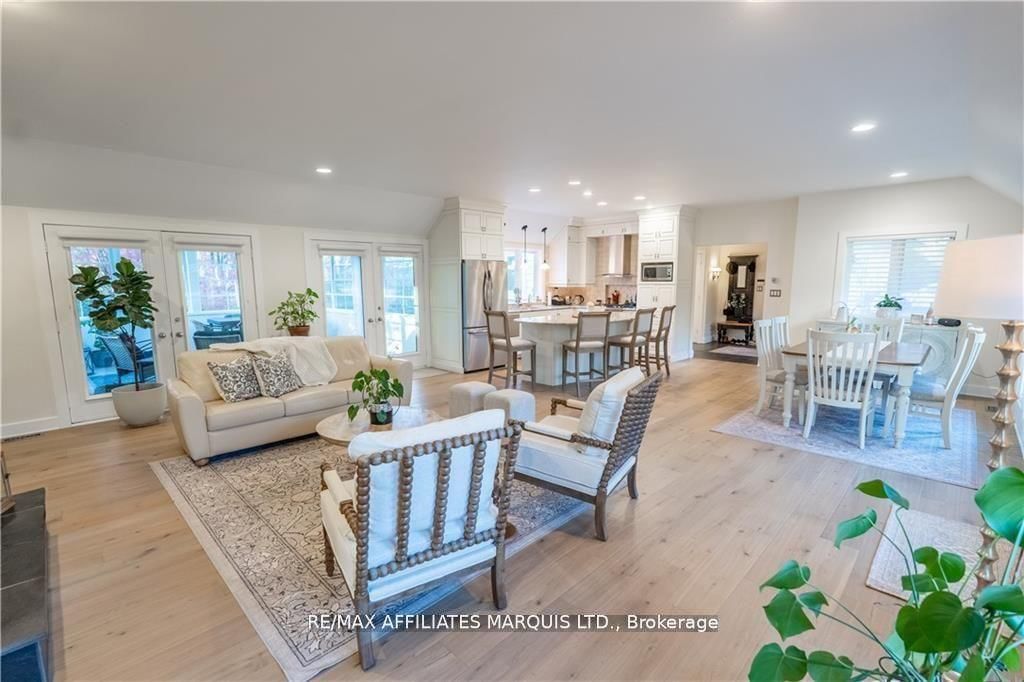 18537 STONEHOUSE POINT Road • South Glengarry, ON photo 6