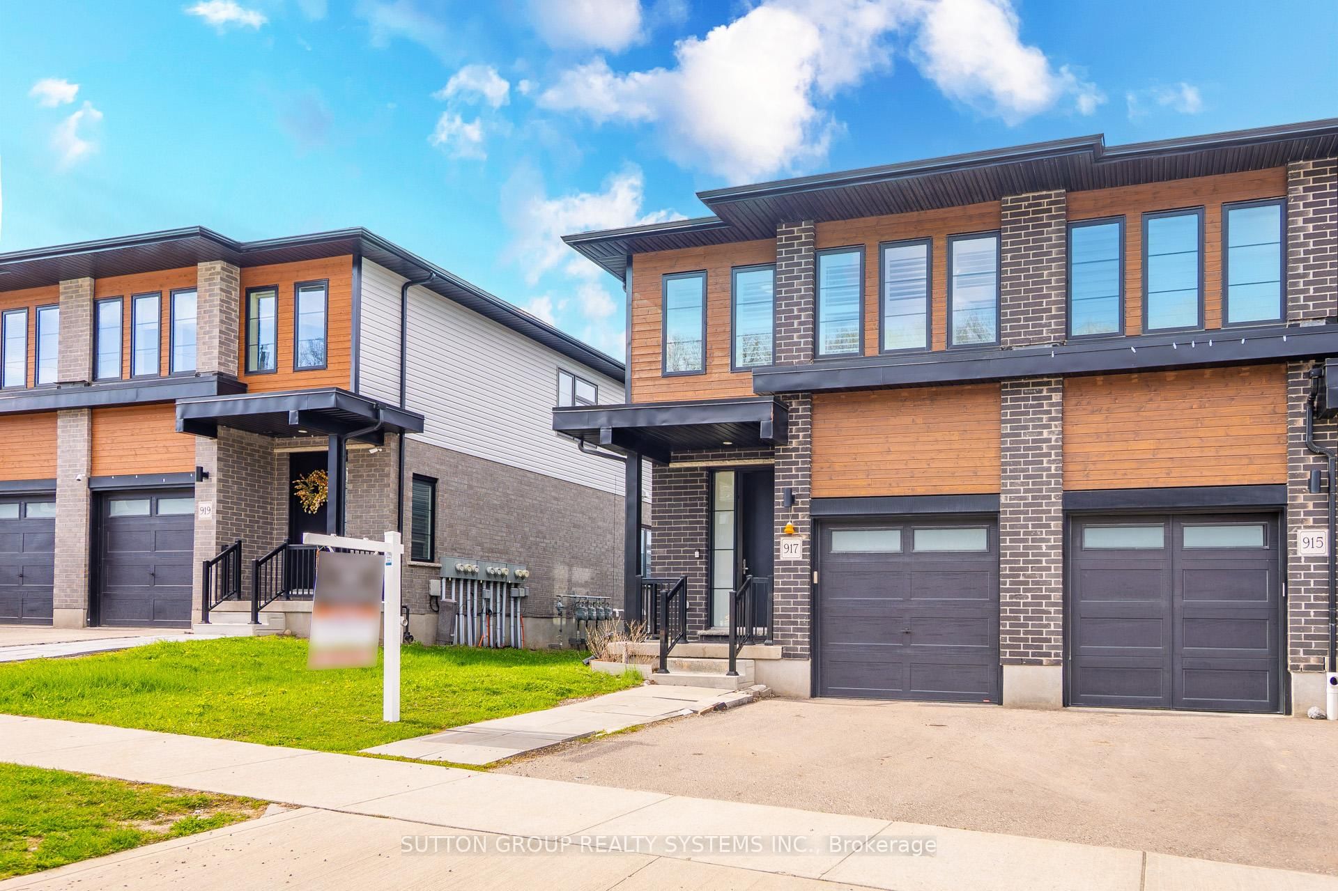 917 Robert Ferrie Drive