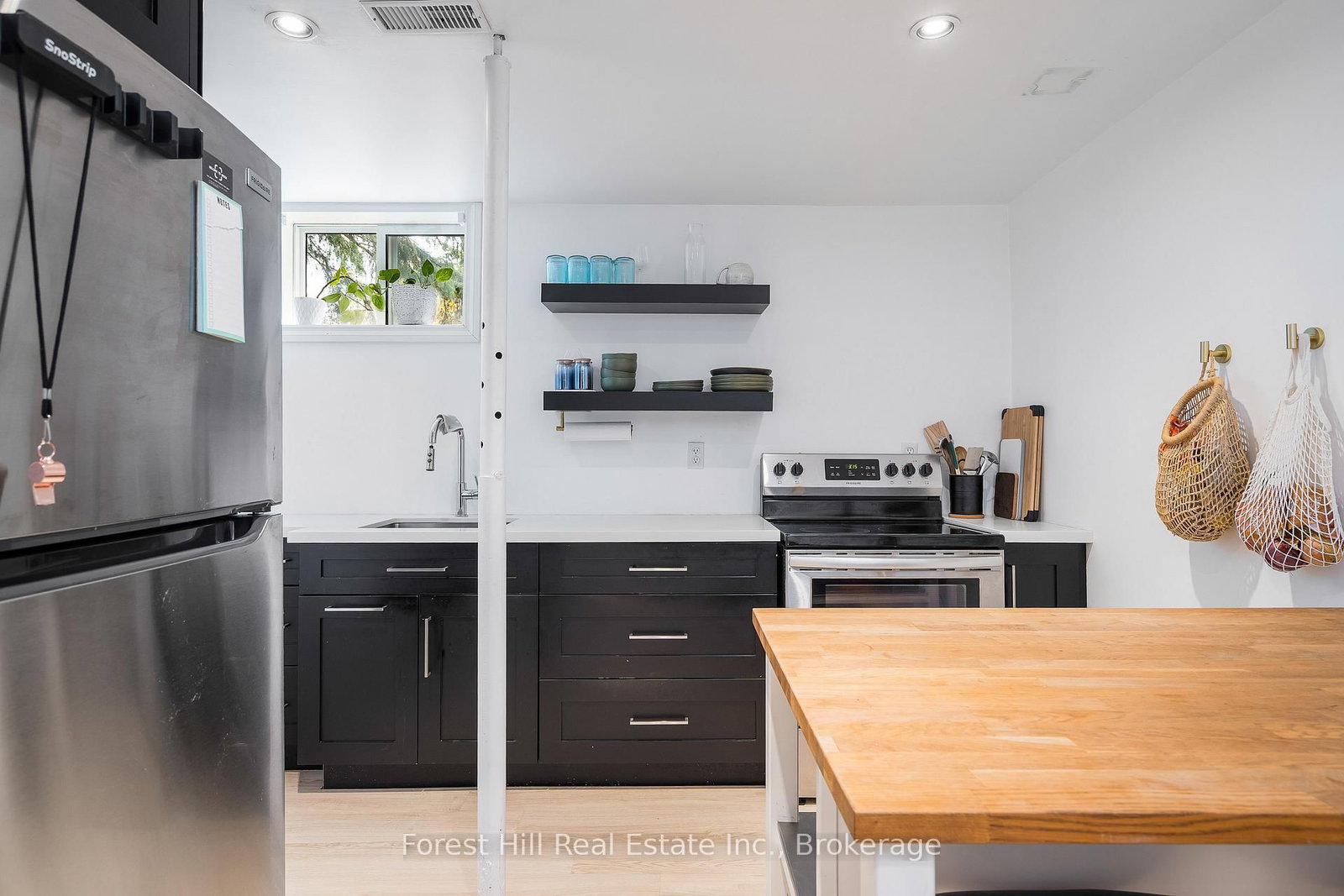 144 Brooker Boulevard - Photo 31