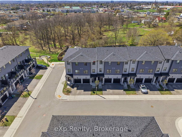 15 - 51 Sparrow Avenue