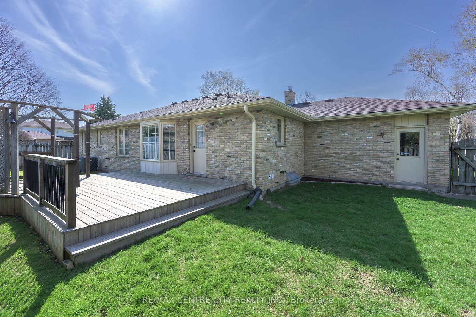 Listing Image 5