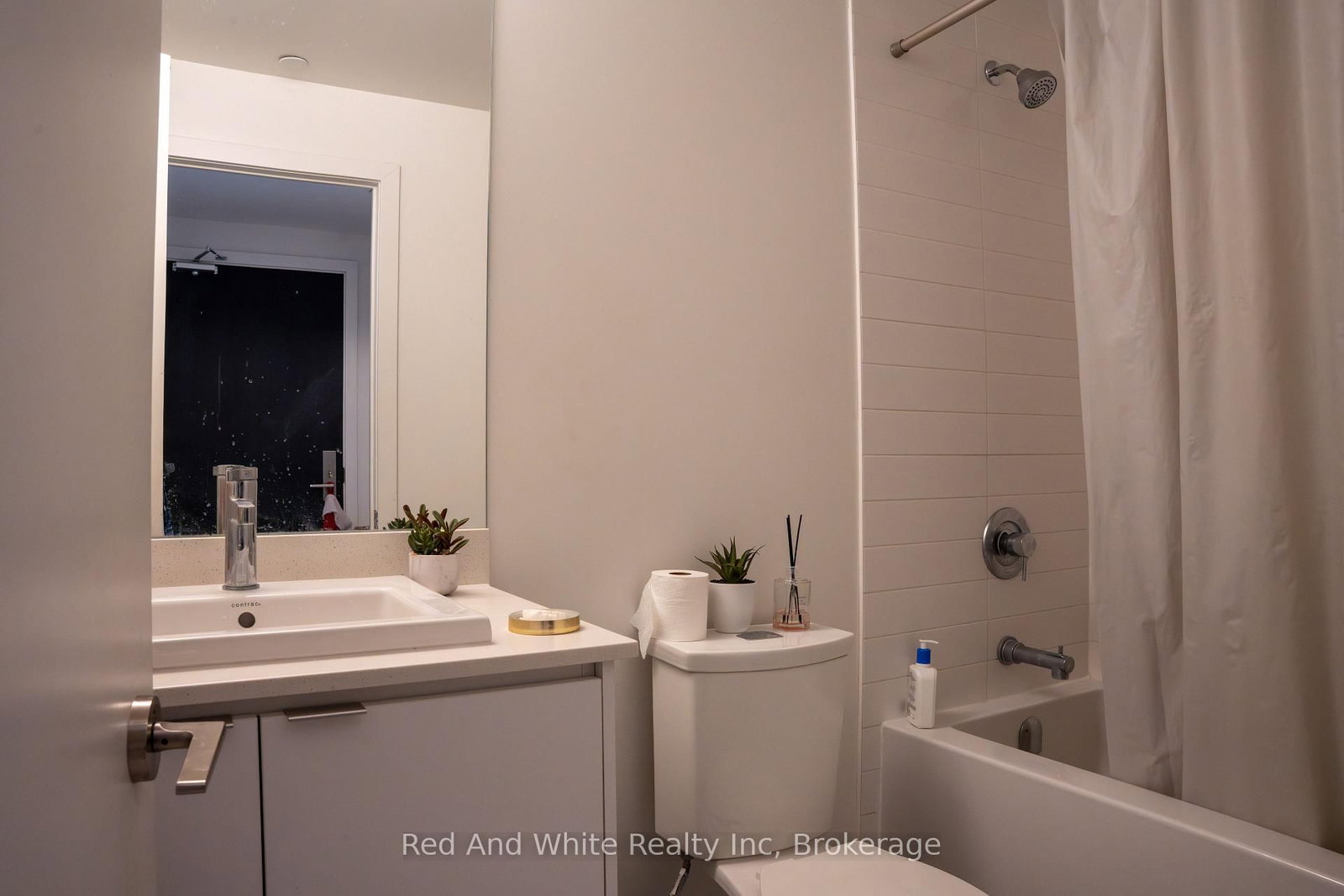 55 Duke Street W, Unit 803 - Photo 40