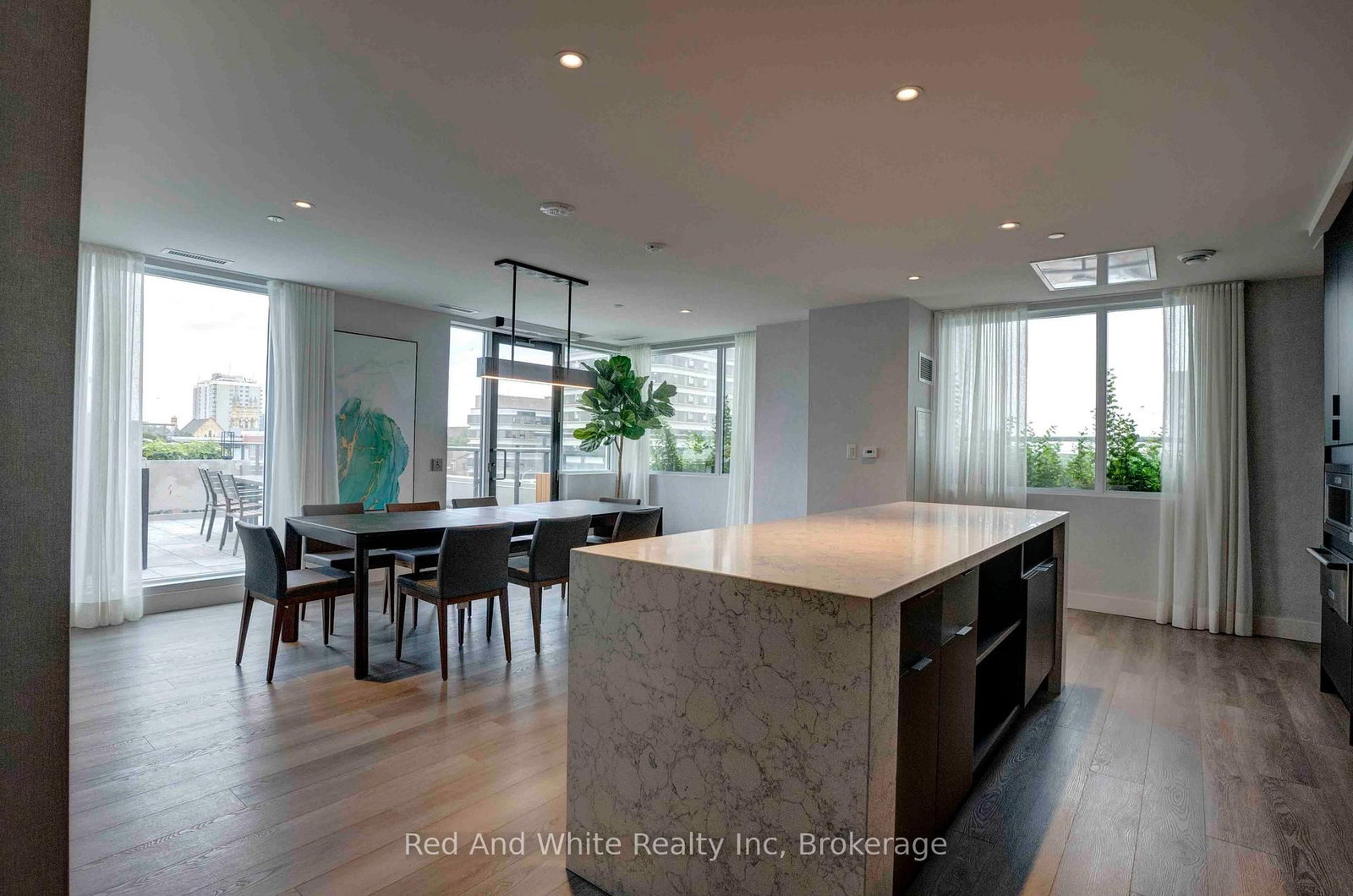 55 Duke Street W, Unit 803 - Photo 8