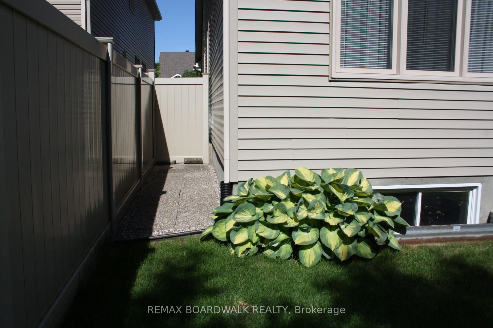 1861 Mickelberry Crescent • Orleans, ON photo 35