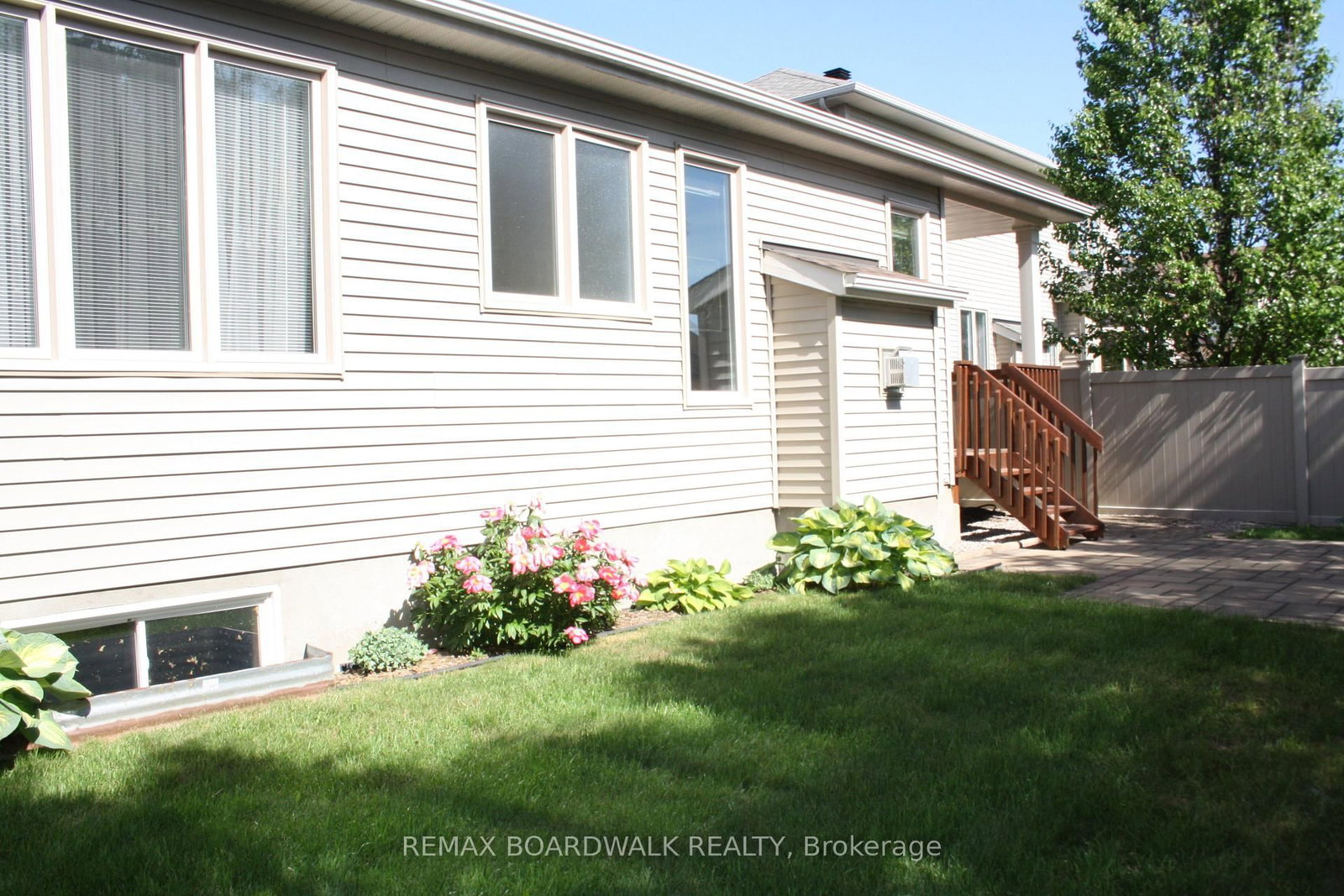 1861 Mickelberry Crescent • Orleans, ON photo 36