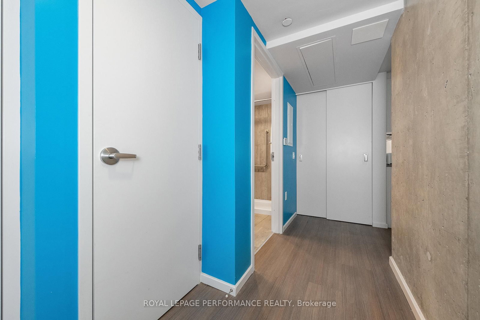 105 Champagne Avenue S, Unit 1118 - Photo 8