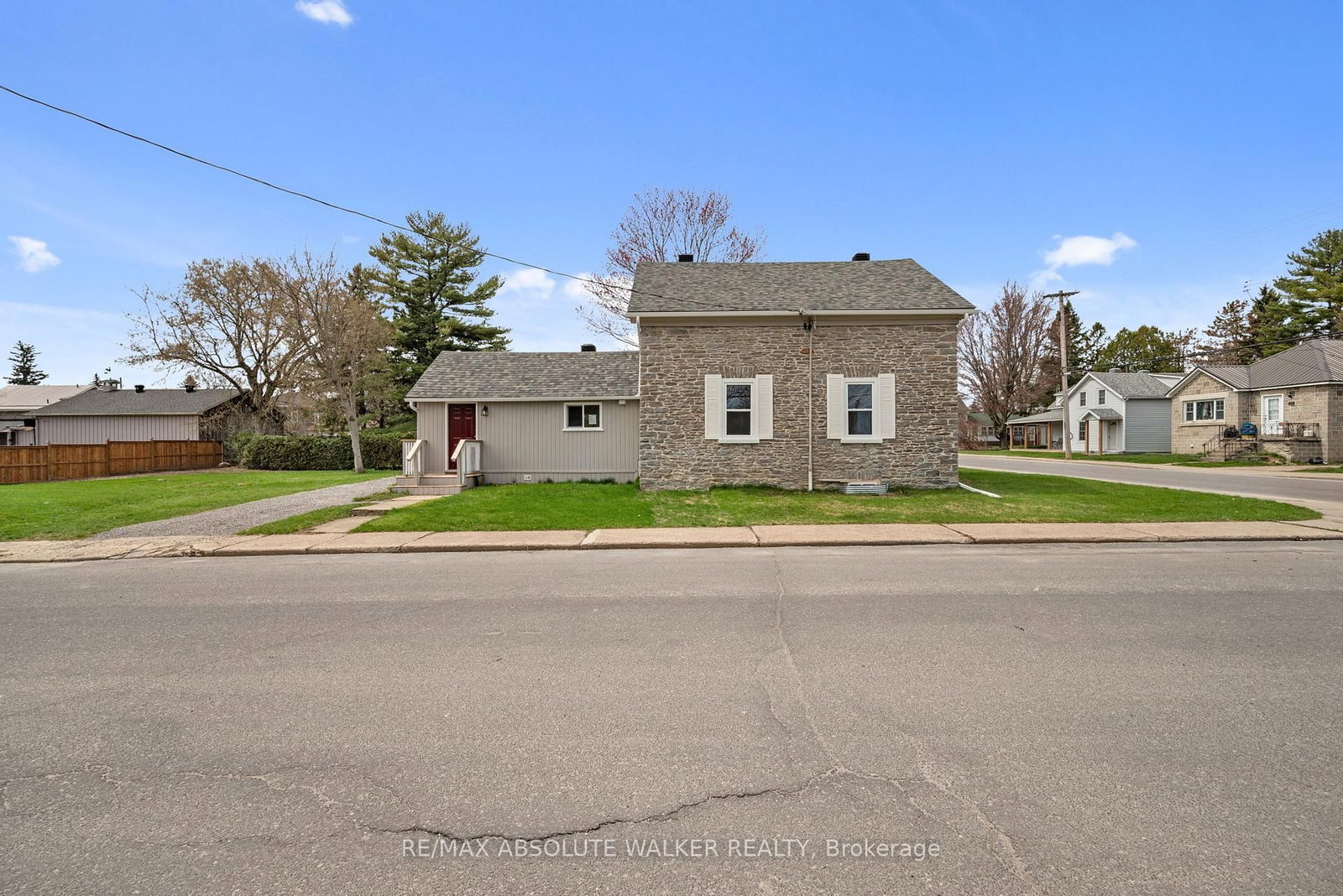 Listing Image 3