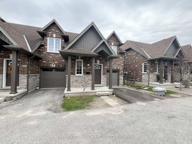 3 - 63 Pine Street N