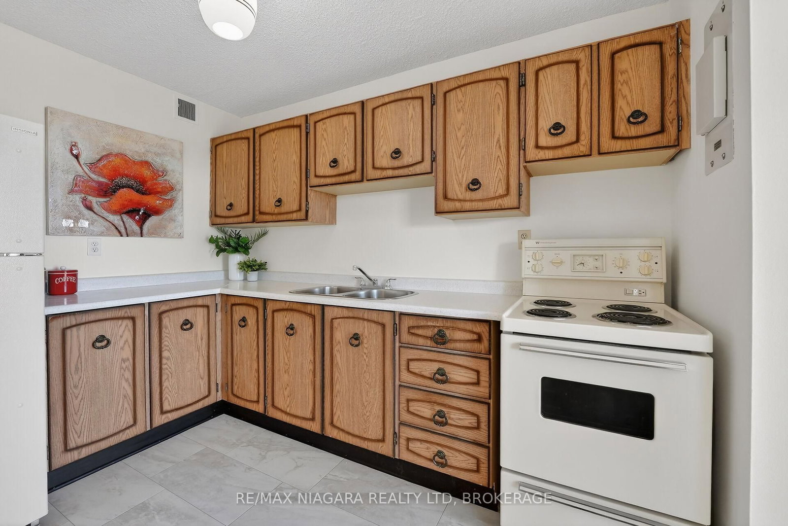 365 Geneva Street, Unit 1003 - Photo 17