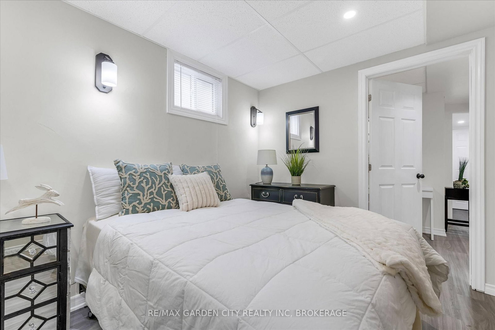 11 Jefferson Court W - Photo 31