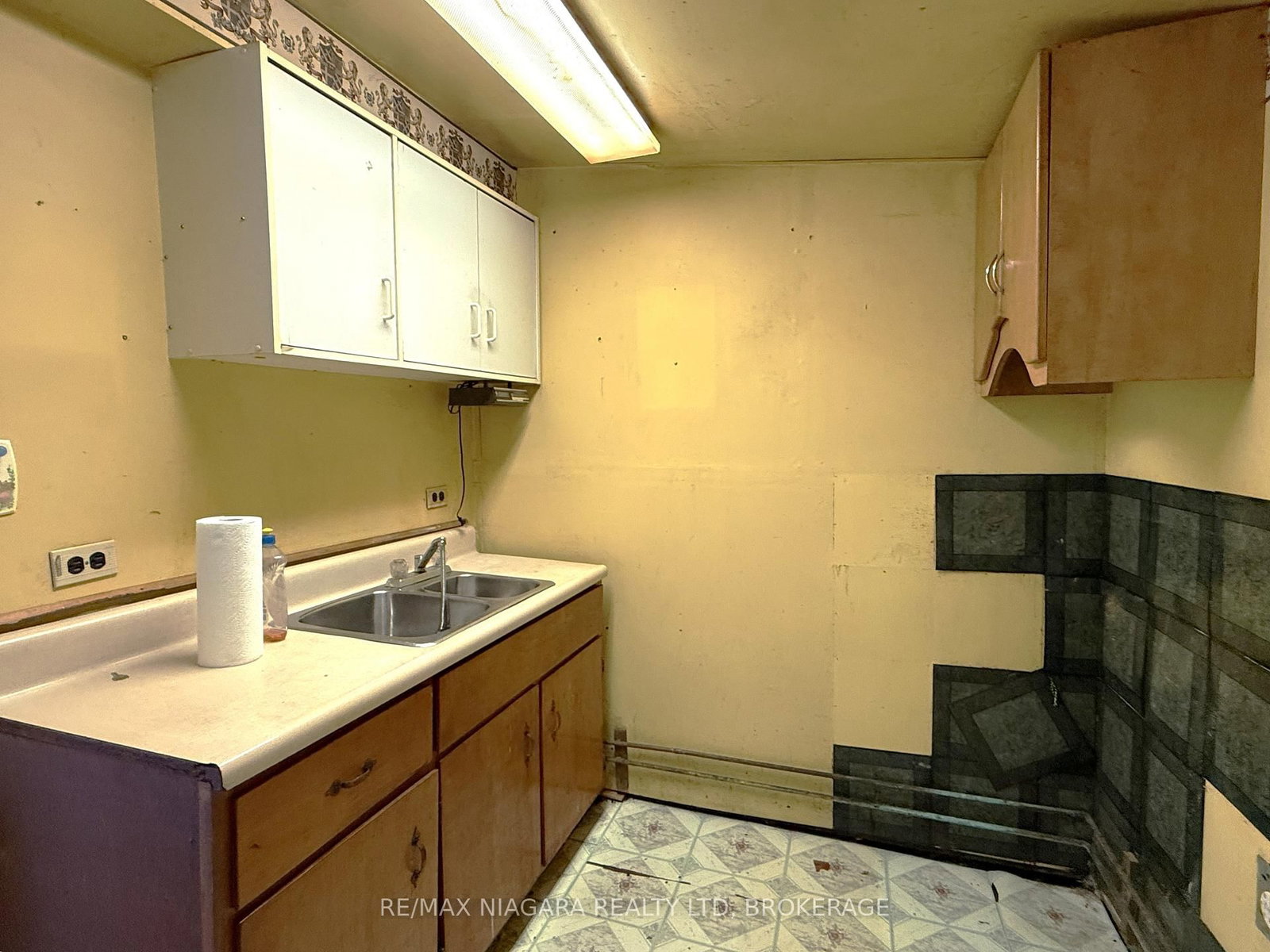 1891 Garrison Road • Fort Erie, ON photo 12