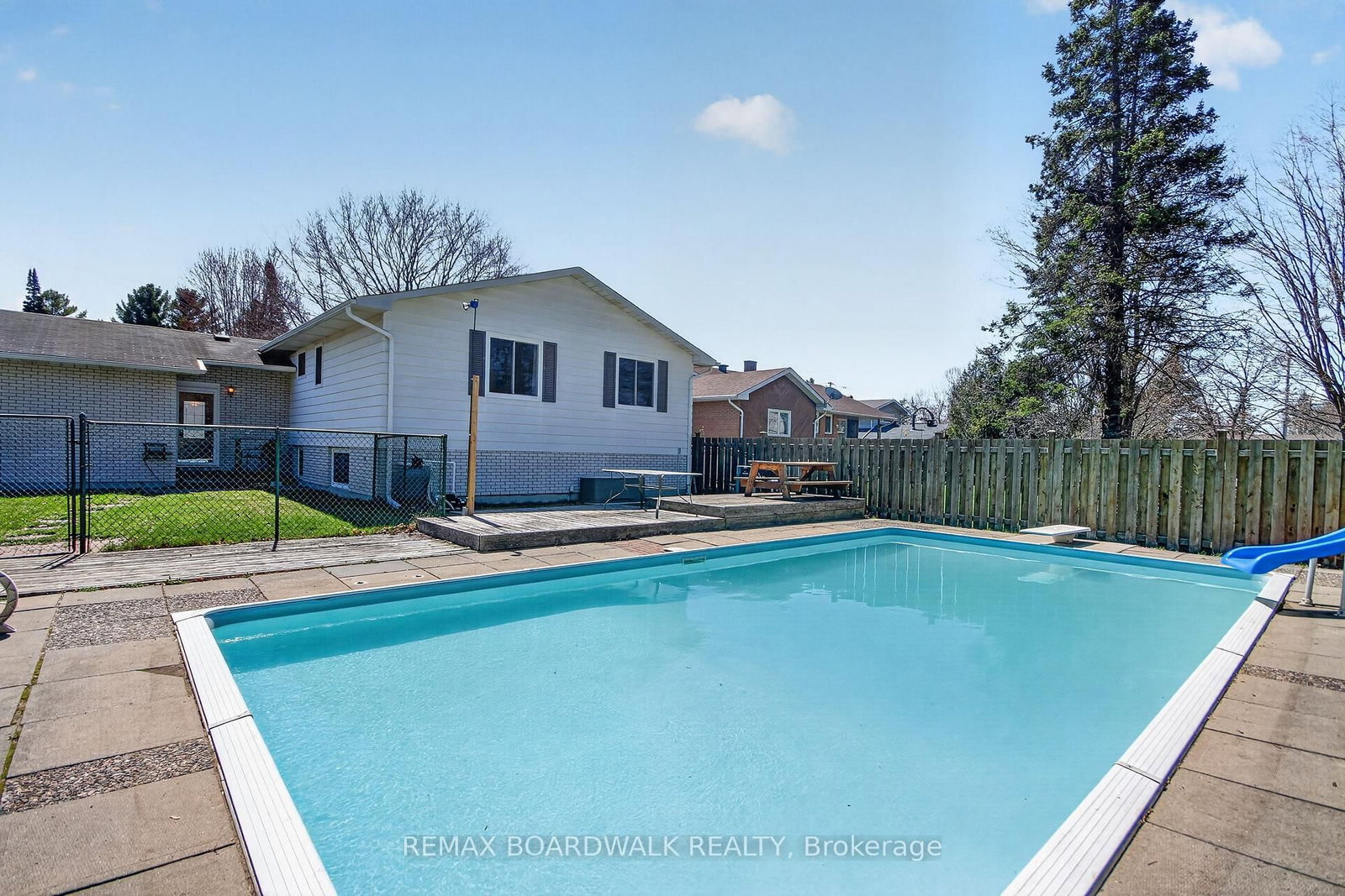 103 Christopher Hamilton Street - Photo 2