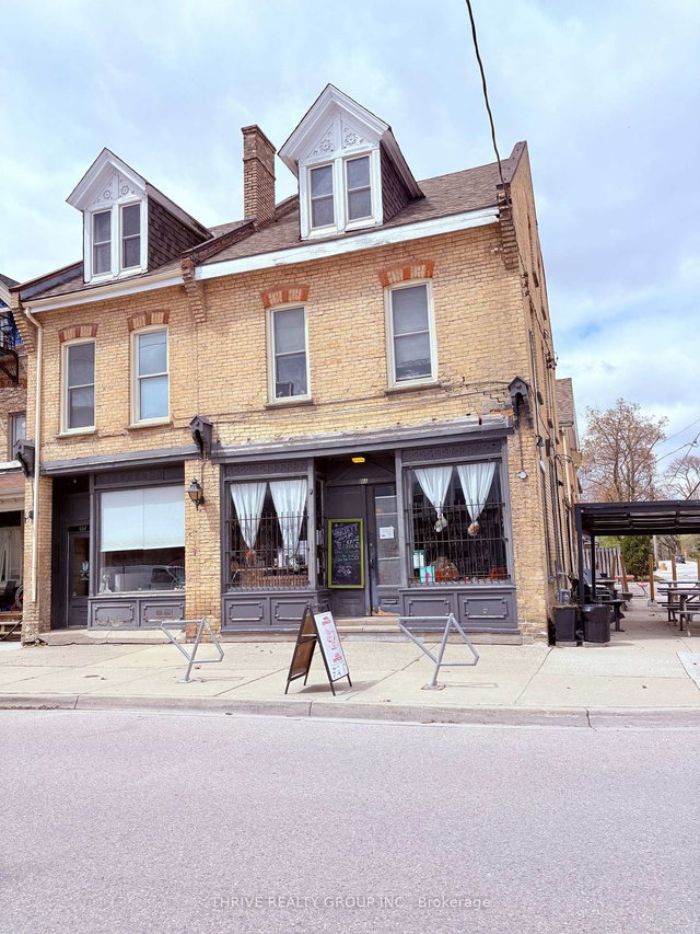 4 - 466 Dufferin Avenue