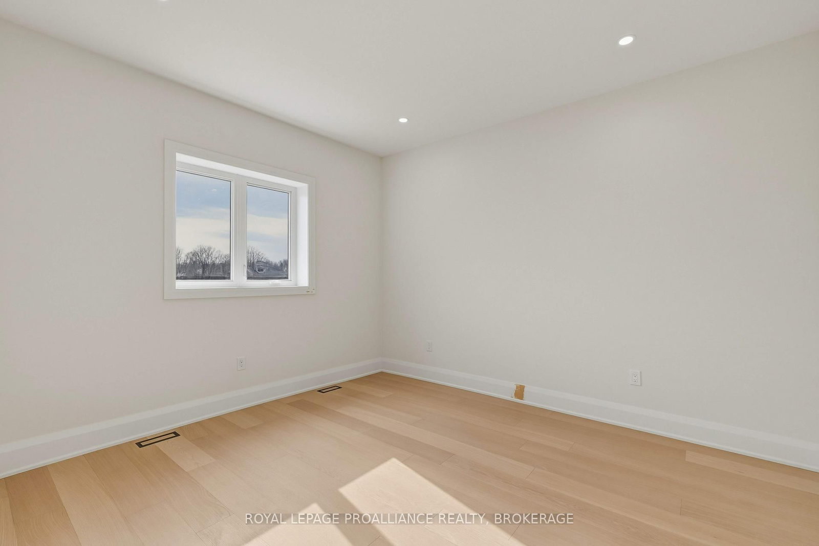 138 Hineman Street • Kingston, ON photo 16